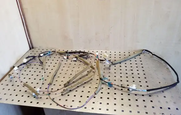 Toyota RAV 4 (XA20) Loading door wiring loom 8217142350