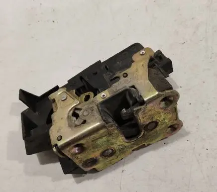 Renault Laguna I Front door lock