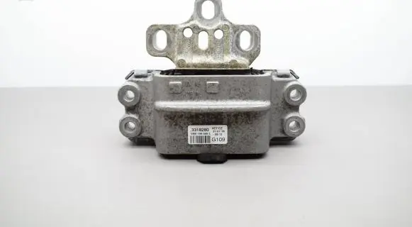Audi Q3 8U Engine mount bracket 5N0199555L