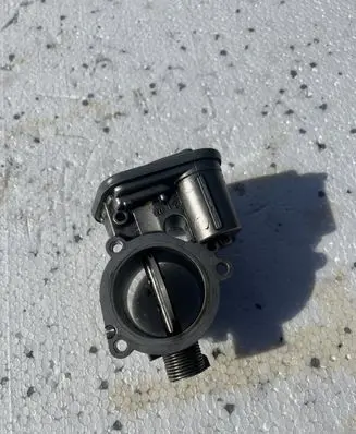 BMW 5 E60 E61 Throttle valve B80420217 780437301