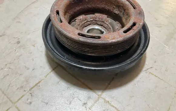 Mercedes-Benz Sprinter W906 Crankshaft pulley