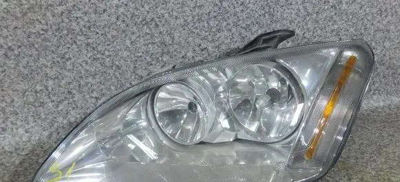Ford Focus C-MAX Headlight/headlamp