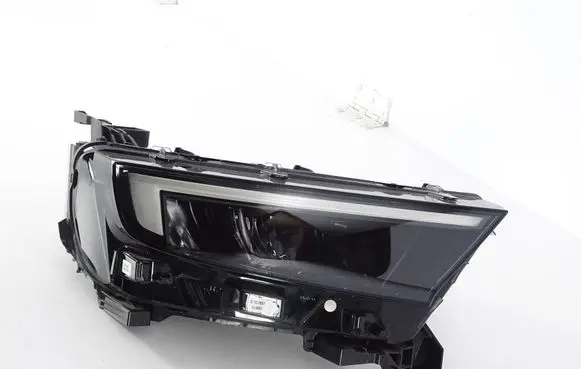 Opel Mokka B Headlight/headlamp 9834007980