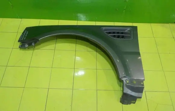 Land Rover Range Rover Sport L320 Fender PRZOD
