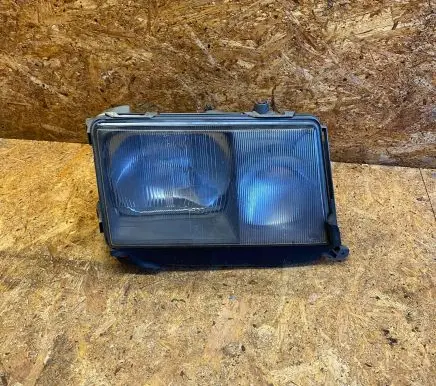 Mercedes-Benz E W124 Headlight/headlamp 34532R20 10285200