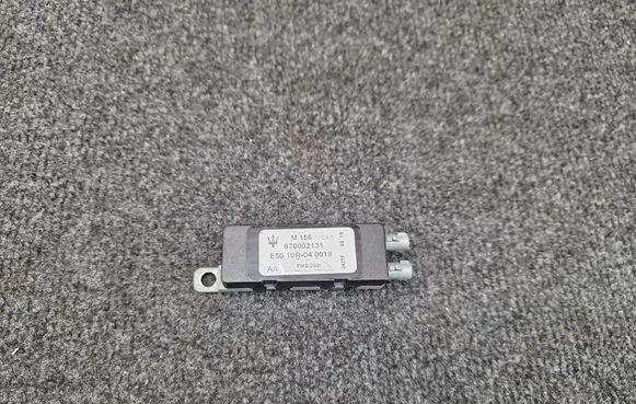 Maserati Levante Aerial antenna amplifier 670002131 E5010R040019