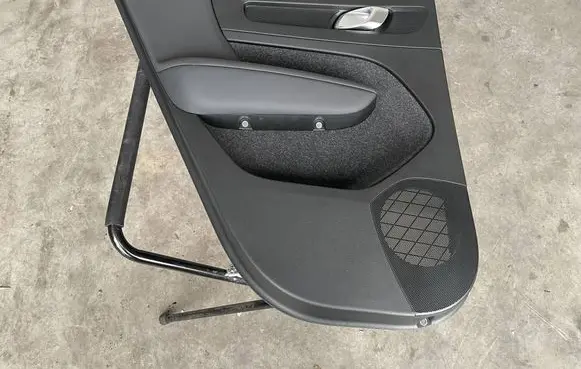 Volvo XC40 Coupe rear side trim panel 31407697