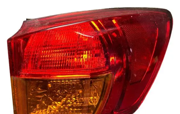 Lexus IS 220D-250-350 Rear/tail lights