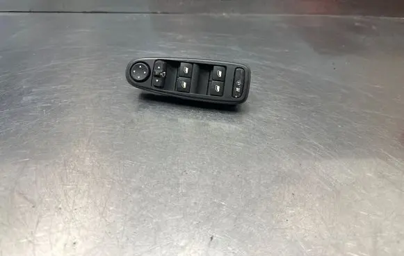 Citroen C4 Grand Picasso Electric window control switch 96639383ZD 027412235 260407