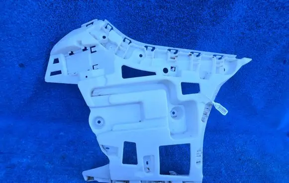 BMW 4 G22 G23 G24 G26 Rear bumper mounting bracket 8078586