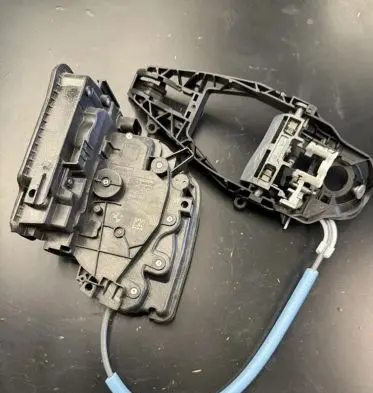 BMW X4M F98 Front door lock 9492094 9881776