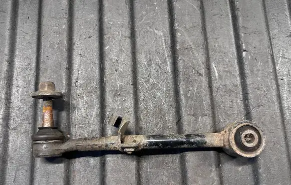Lexus LS 430 Rear upper control arm/wishbone 245336433333