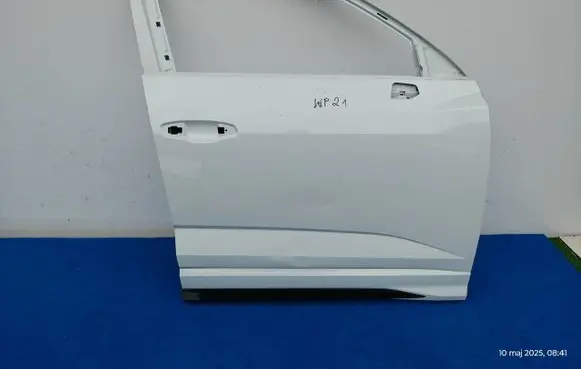 Audi Q3 F3 Front door 83XXX