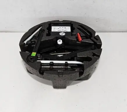 Porsche Cayenne (9Y0 9Y3) Tool box PAB01211510 PAB80561500 PAB01103101