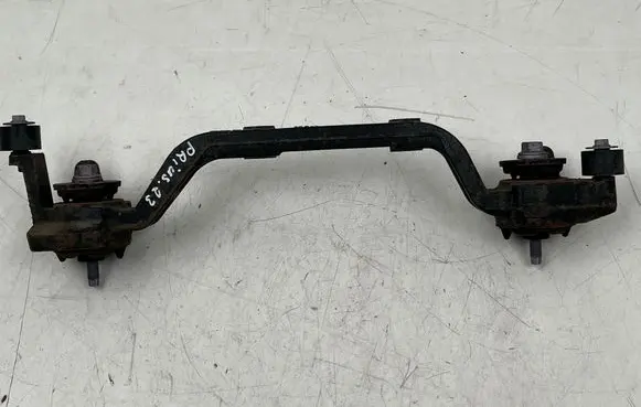 Toyota Prius xw60 Rear differential/diff mount bracket 5239116020