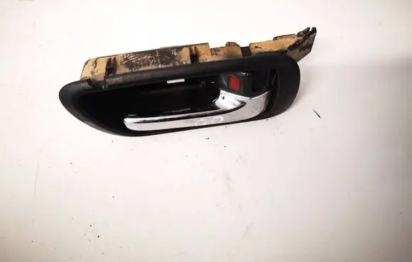Toyota Corolla Verso AR10 Rear door interior handle 692050F010