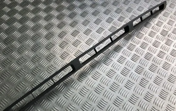 Opel Astra G Front bumper lower grill 90559508