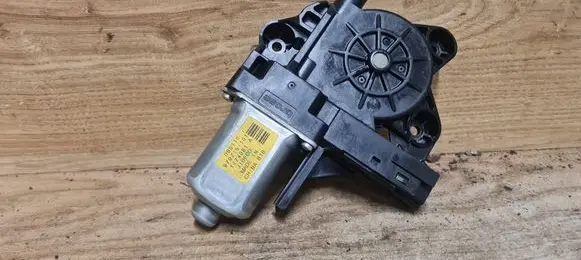 Volvo V70 Rear door window regulator motor 970715101