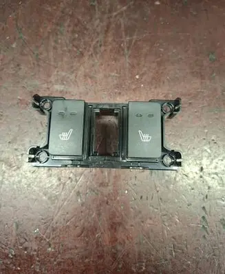 Hyundai Santa Fe Seat heating switch 70921