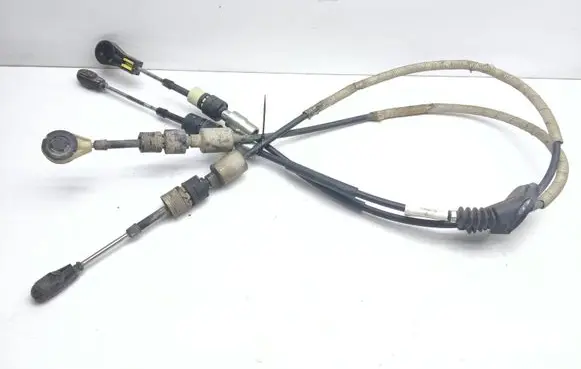 Volvo V70 Gear shift cable linkage 31256179