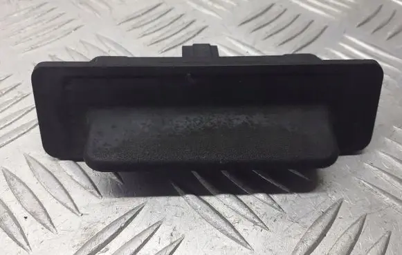 Renault Laguna II Tailgate/boot open switch button 8200002001