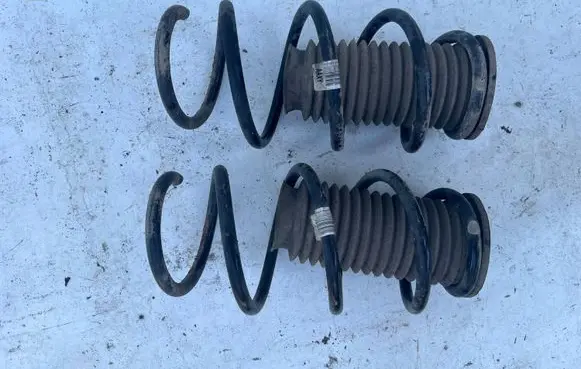 Opel Corsa E Front coil spring AAXY
