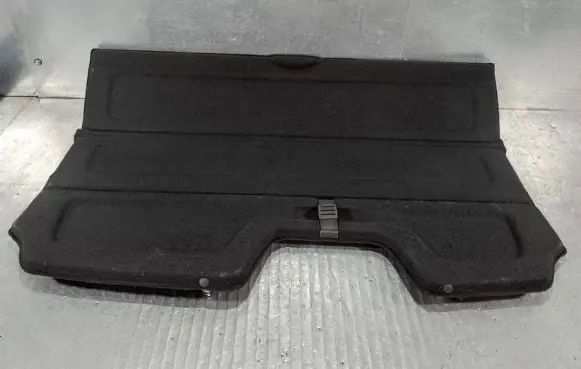 Parcel shelf