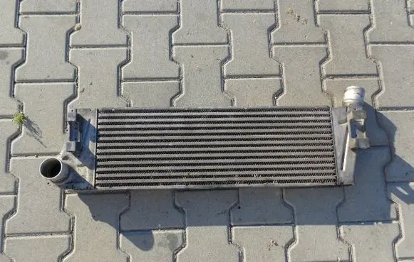 Renault Megane II Intercooler radiator