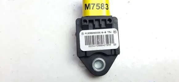 Mercedes-Benz B W245 Airbag deployment crash/impact sensor A1698202226 M7583