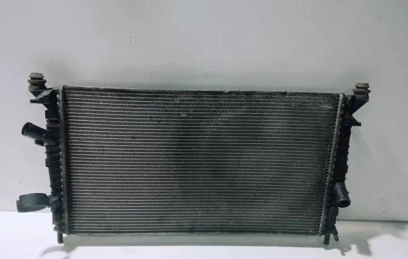 Ford Focus C-MAX Coolant radiator 3M5H8005TL 040CT2006 05V1S1800
