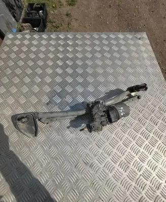 Opel Astra H Front wiper linkage and motor 3397020632 13111211