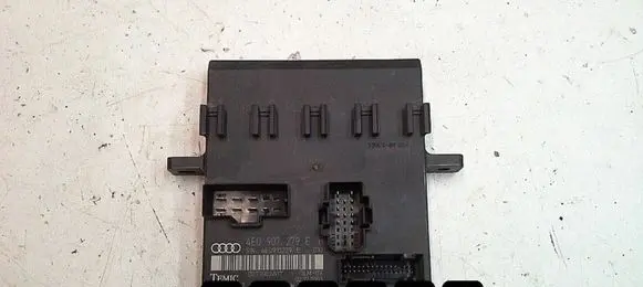 Audi A8 S8 D3 4E Engine control unit/module 4E0907279E