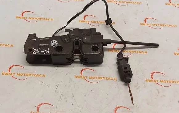 Skoda Octavia Mk2 (1Z) Engine bonnet/hood lock/catch 1Z2823531B