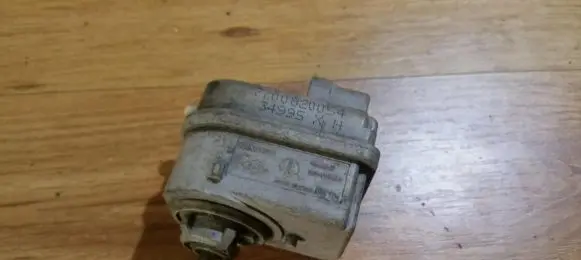 Renault Laguna I Headlight level adjustment motor 7700820054