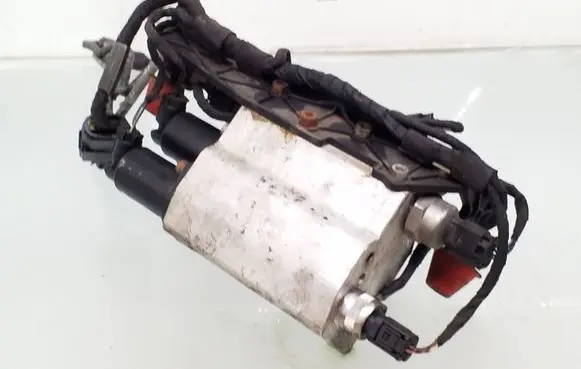 BMW 5 E60 E61 Active stabilizer control/valve assembly 6760840 6928376