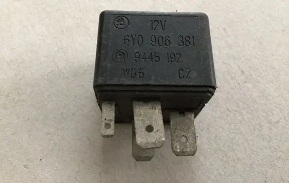 Skoda Fabia Mk1 (6Y) Other relay 6Y0906381