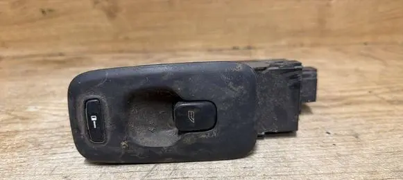 Volvo XC70 Electric window control switch 30746075
