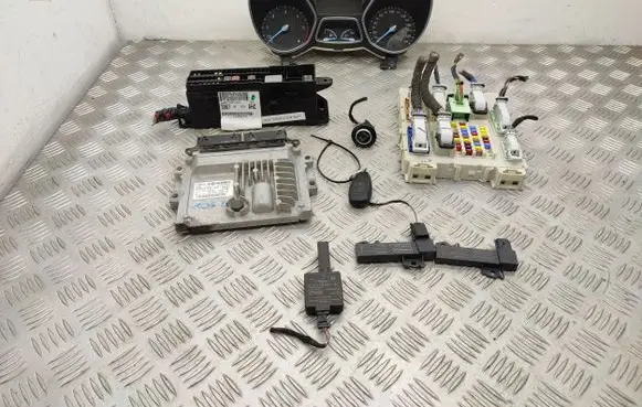 Ford Kuga II Engine ECU kit and lock set DS7112B684XD JV6A12A650BA GV6T14A073UA