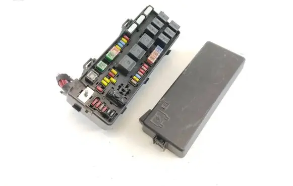 Chrysler 300 - 300C Fuse module 04607525AF
