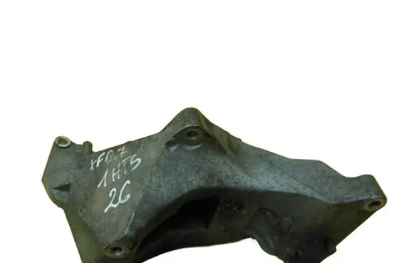 Jaguar XF X250 Engine mounting bracket 4R8Q10239DE