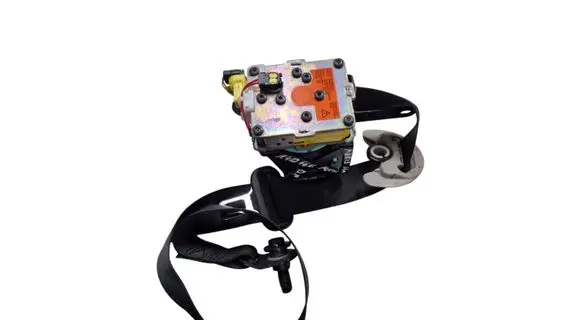 Toyota Auris 150 Front seatbelt 732100221