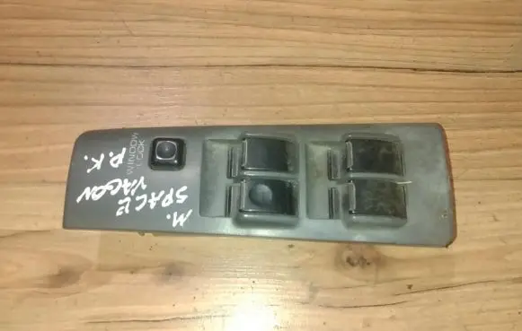 Mitsubishi Space Wagon Electric window control switch