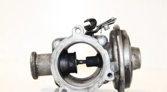 BMW 3 E90 E91 EGR valve 7791480
