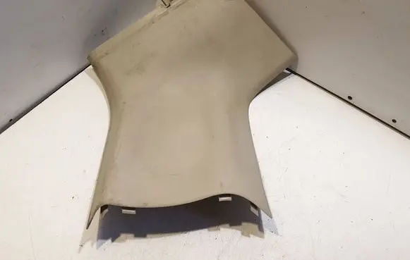 Volvo V70 (D)pillar trim (top)