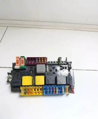 Mercedes-Benz B W246 W242 Fuse box set A2469060093 1386091002