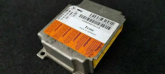 Mercedes-Benz C W202 Airbag control unit/module A0028203226