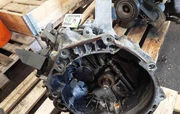 Mini One - Cooper R50 - 53 Manual 5 speed gearbox GA6F21WA GS685BG