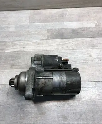 Volkswagen Touran II Starter motor 02Z911023H D7GS8 1001061021