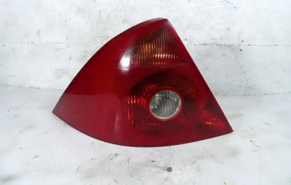 Ford Mondeo Mk III Rear/tail lights