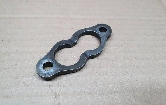Volkswagen Tiguan Fuel Injector clamp holder 